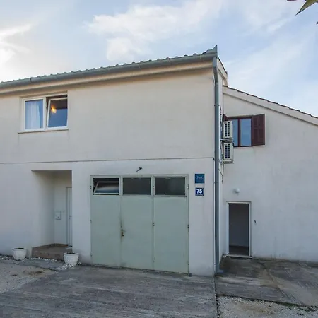 Apartamento Rogoznica 15005a *